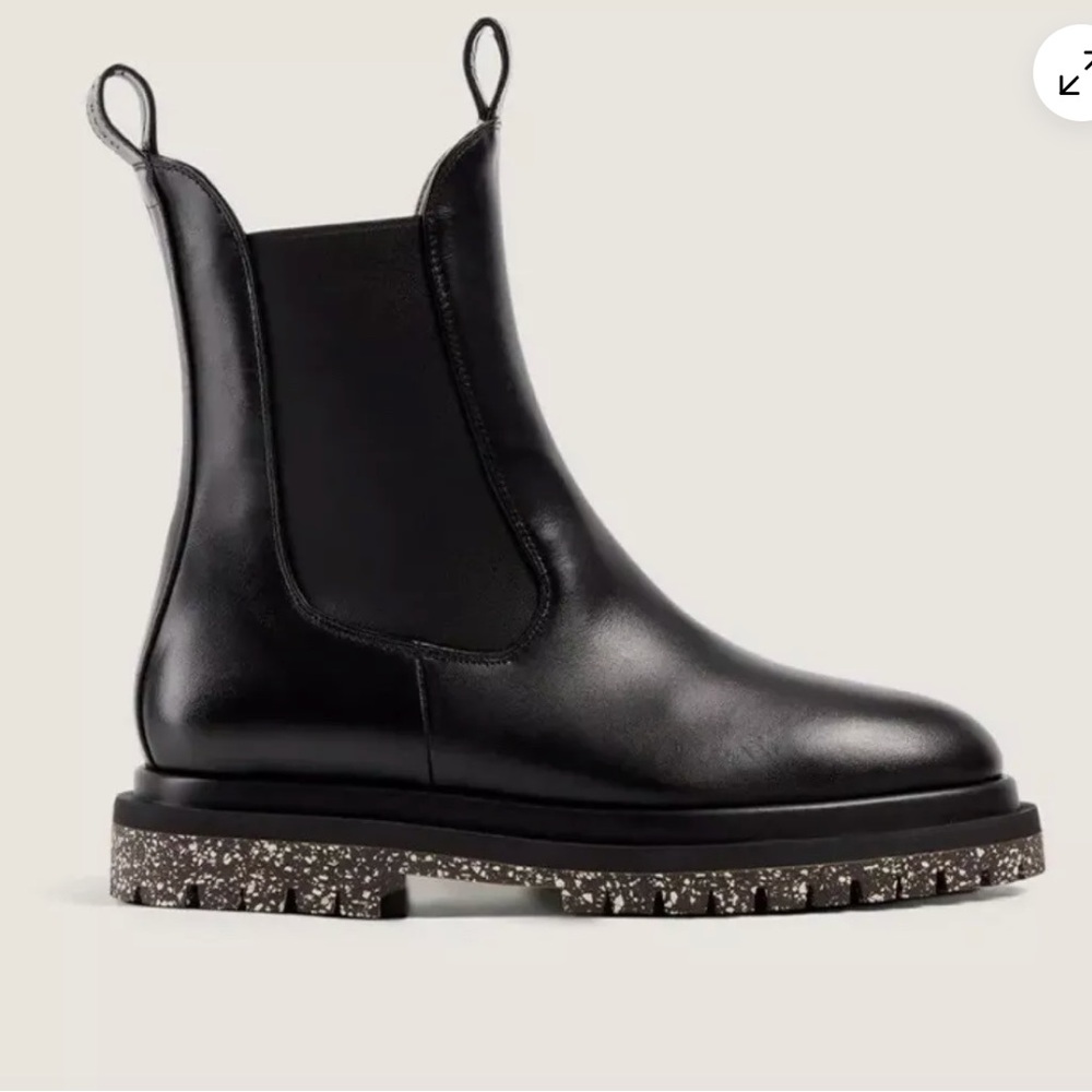 Dear Frances Tony Boots Contrast Speck Lug Sole 38- never worn
